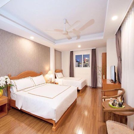 Lan Anh Hotel Ho Chi Minh City Exterior photo